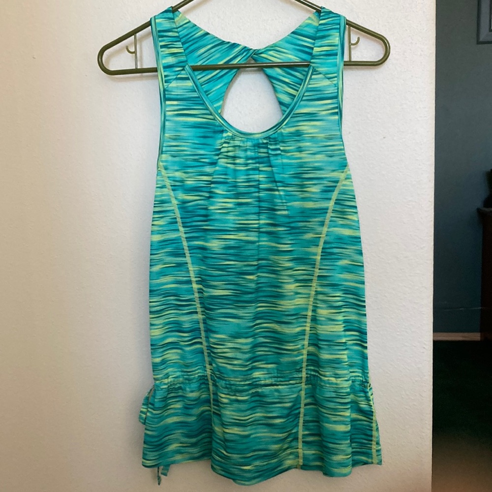 Mountain Hardware Tunic, looks great with jean shorts for summer wear.